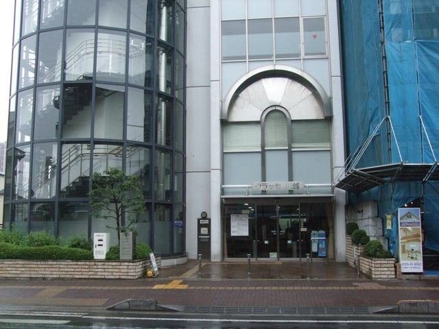 図書館　川越駅東口図書館（図書館）まで335m