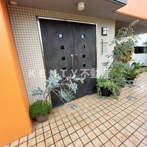 エントランス　毎日通るエントランスはこのようになっています