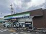 コンビニ　ファミリーマート 東村山八坂駅前店（コンビニ）まで109m