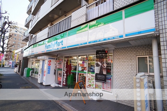 コンビニ　ファミリーマート（コンビニ）まで251m