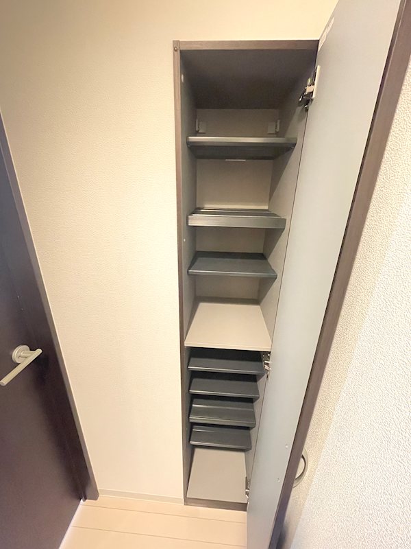 玄関　シューズBOX