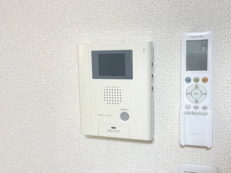 セキュリティ　モニター付きインターホン