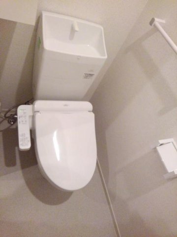 トイレ　シンプルで使いやすいトイレです