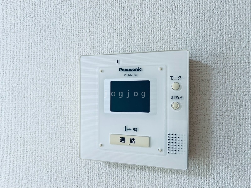 セキュリティ　モニター付きインターホンで来客確認も安心です！