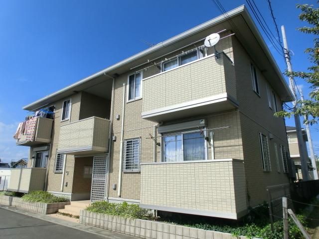 建物外観　２０１１年築オール電化の物件です