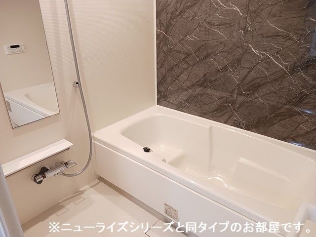 バス・シャワールーム　ゆったり過ごせるお風呂です