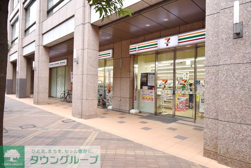コンビニ　セブンイレブン港区三田1丁目店（コンビニ）まで1m