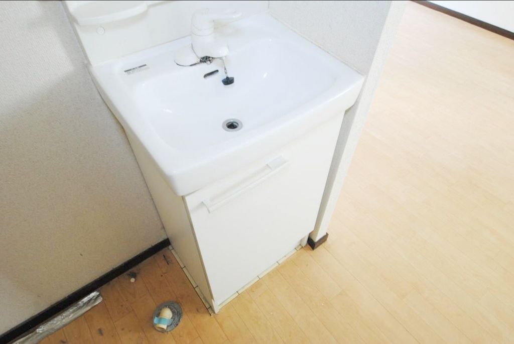 洗面設備　リフォーム前です。