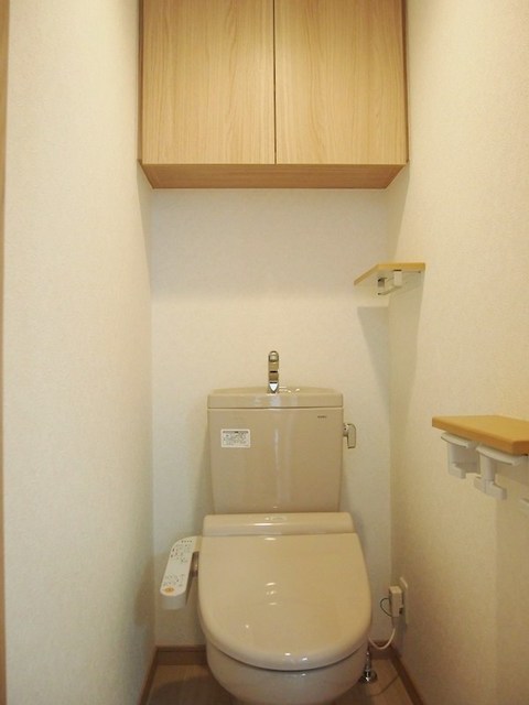 トイレ　同仕様参考写真