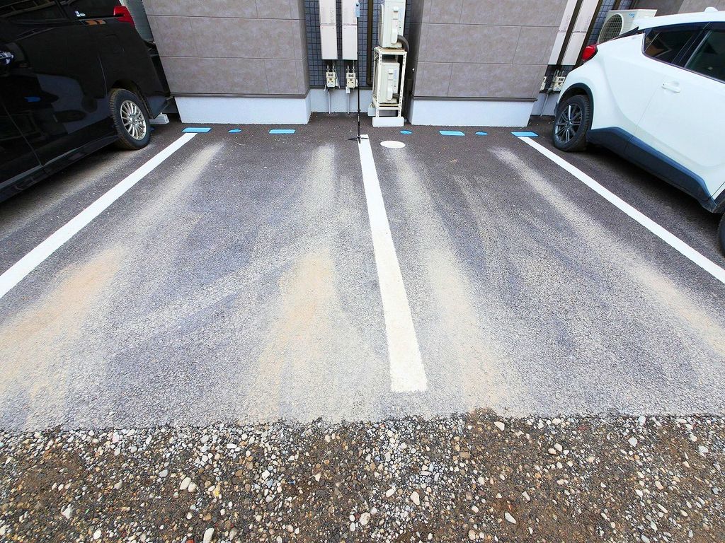 駐車場　駐車場