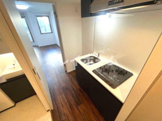 キッチン　同建物内別のお部屋の参考写真になります。