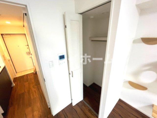 収納　同建物内別のお部屋の参考写真になります。