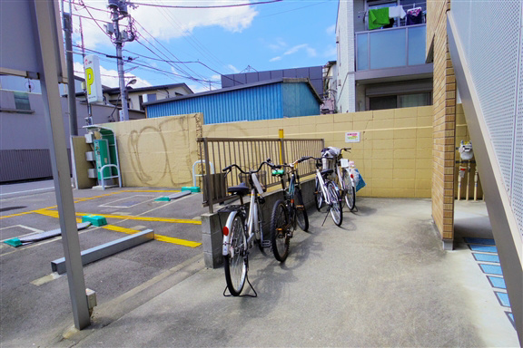駐車場　駐輪スペース