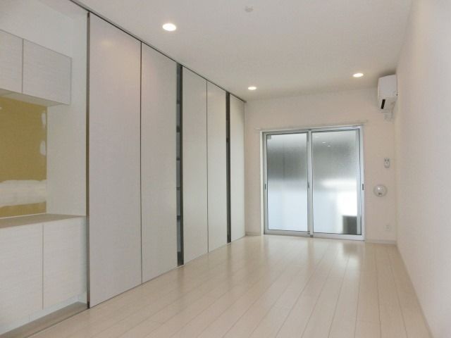 居室・リビング　広々開放感の有るお部屋です。