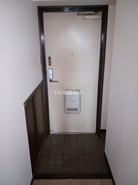 花水木IIの玄関写真