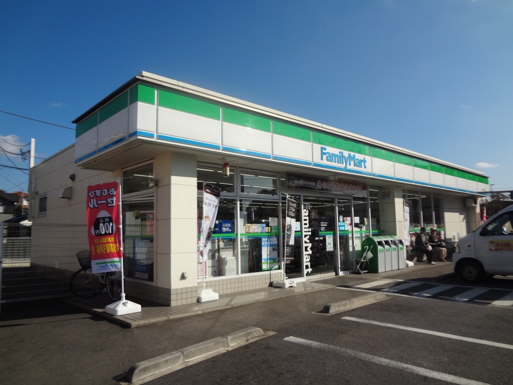 コンビニ　ファミリーマート千葉生実町店（コンビニ）まで633m