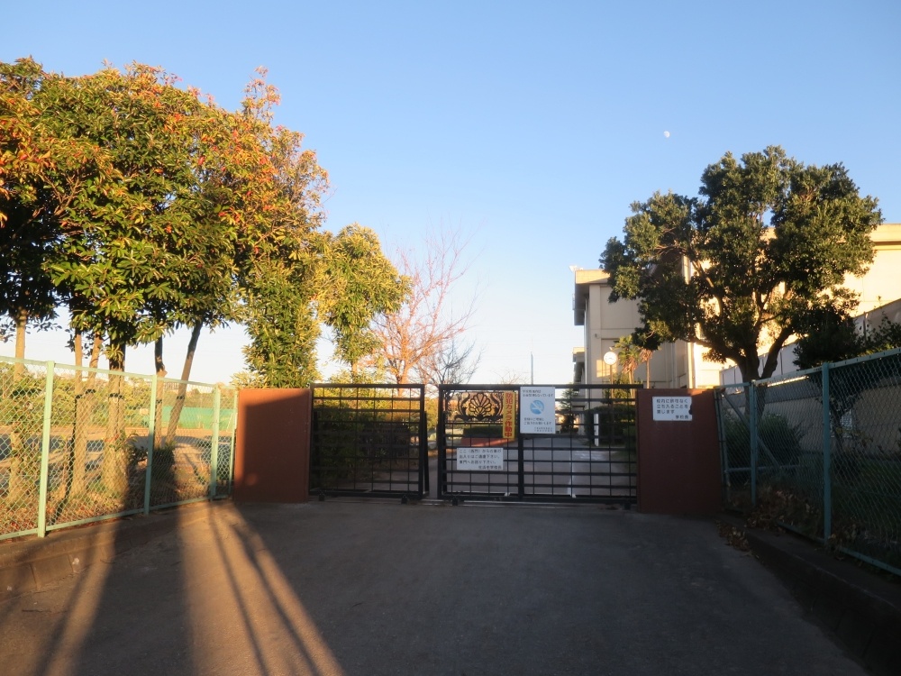 中学校　千葉市立生浜中学校（中学校）まで1214m
