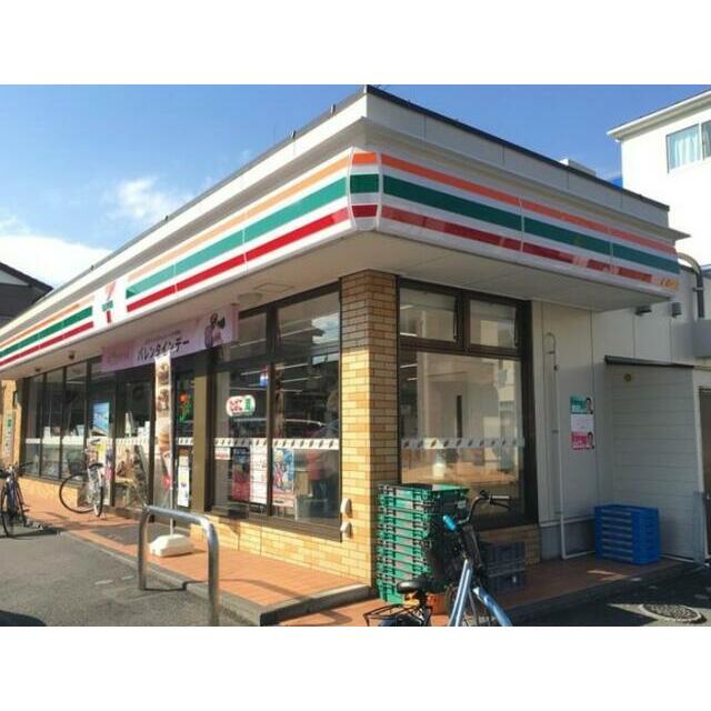 コンビニ　セブンイレブン川口青木３丁目店（コンビニ）まで203m