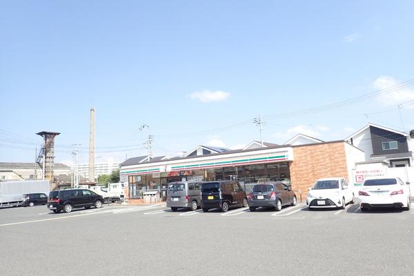 コンビニ　セブンイレブン堺草部店（コンビニ）まで760m