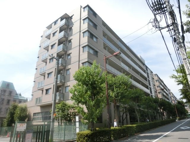 アーバンライフ目白駅前の外観写真