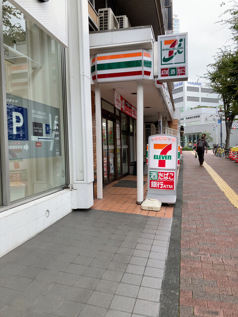 コンビニ　セブンイレブン 港区芝浦1丁目店（コンビニ）まで161m
