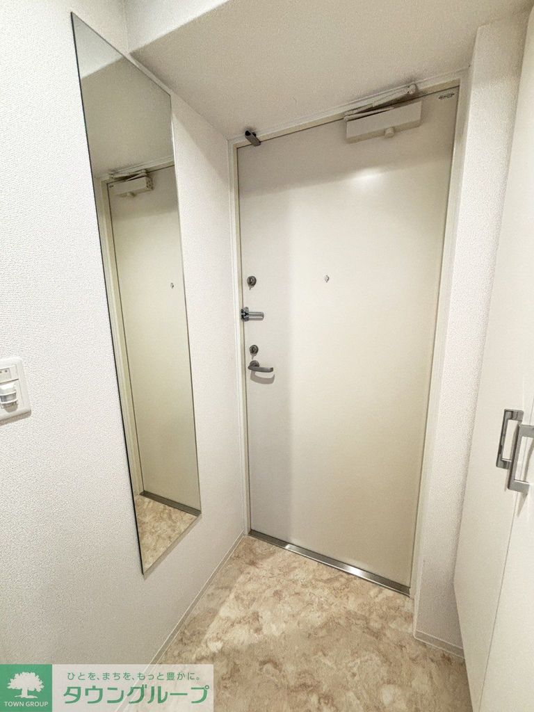 セレニテ谷町四丁目アリエの玄関写真