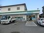 コンビニ　ファミリーマートよろづや相武台三丁目店（コンビニ）まで583m