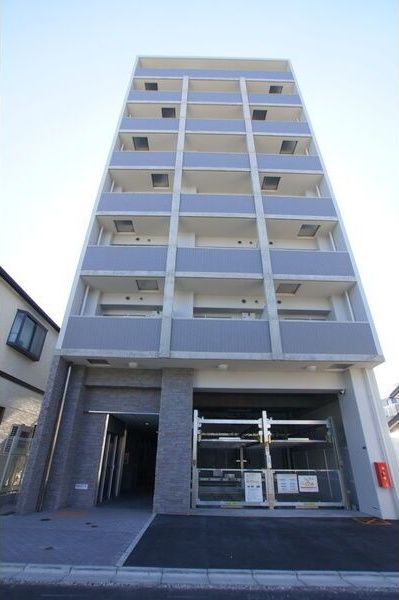M:COURT江坂の外観写真