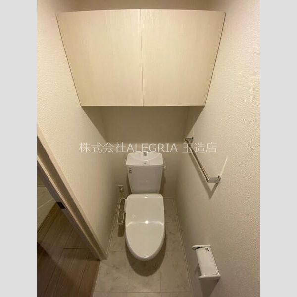 地下鉄中央線 深江橋駅 徒歩5分 3階建 築5年のトイレ写真