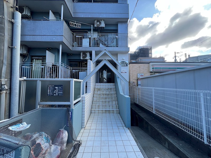ダイドーメゾン西宮北口10の外観写真