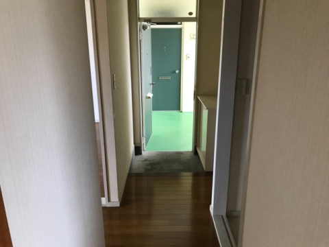 EYハイツの玄関写真