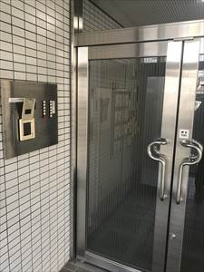 セキュリティ　オートロックで安心です。
