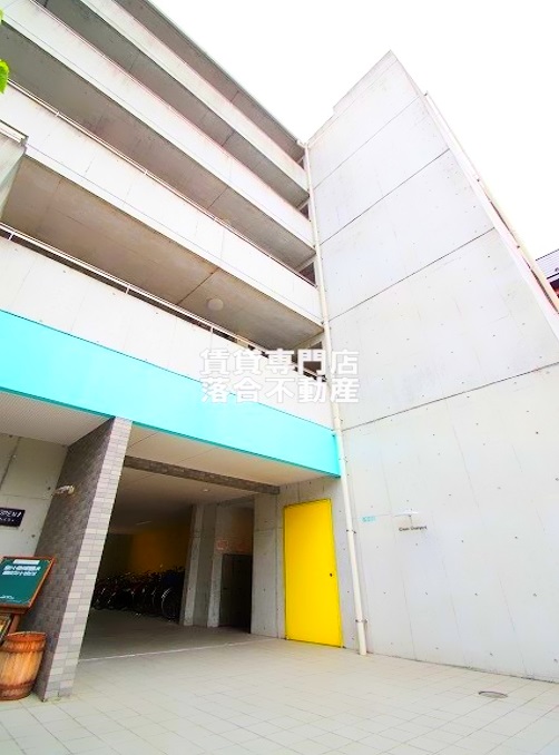 建物外観　しっかりとした鉄筋コンクリート造