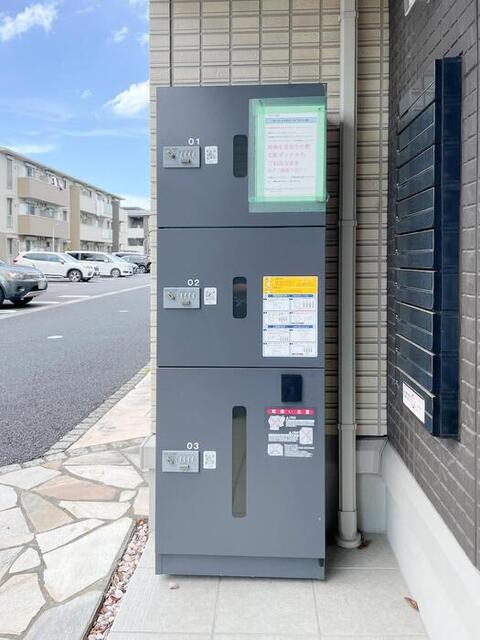 エントランス　宅配ボックス
