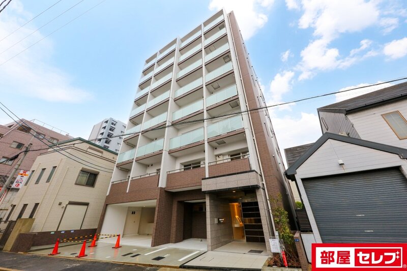 アレーヌコート金山の外観写真