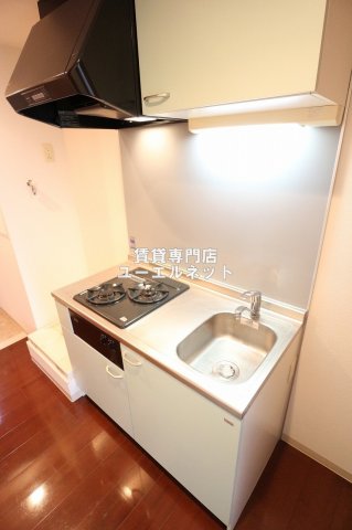 地下鉄御堂筋線 江坂駅 徒歩7分 11階建 築20年のキッチン写真