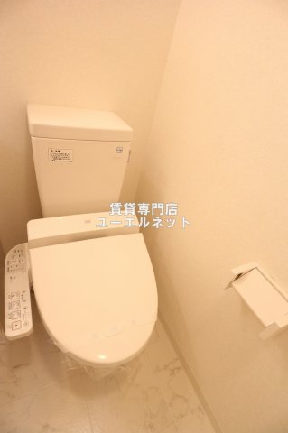 地下鉄御堂筋線 江坂駅 徒歩7分 11階建 築20年のトイレ写真
