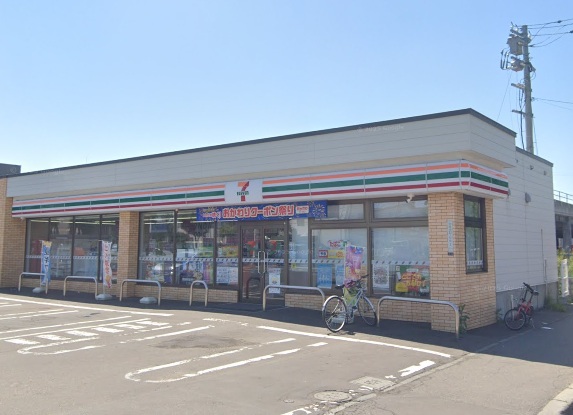 コンビニ　セブンイレブン札幌南郷通21丁目店（コンビニ）まで134m