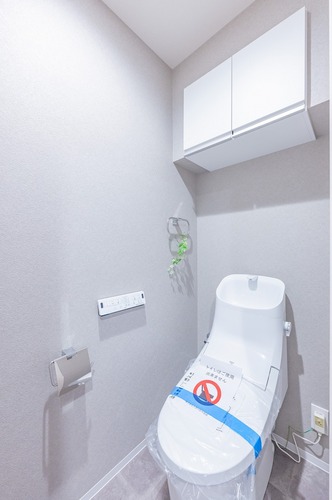 東京メトロ千代田線 表参道駅 徒歩7分 10階建 築49年のトイレ写真