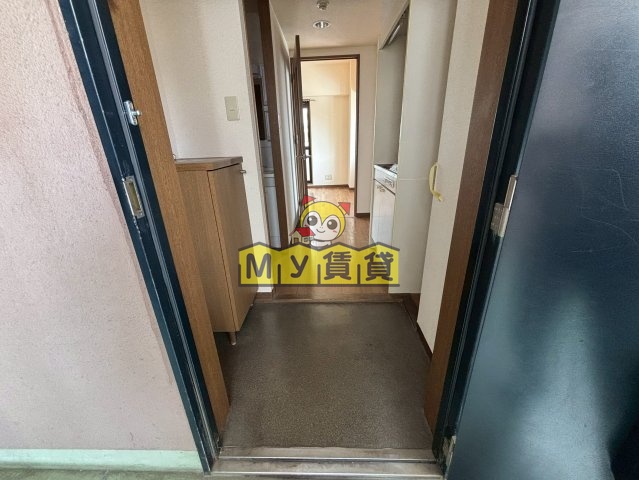 玄関　CRECER新栄