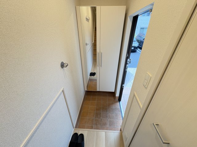 玄関　※別部屋のイメージ写真です。