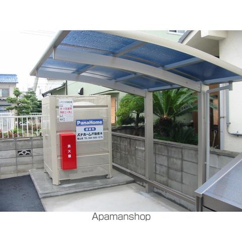 ＪＲ山陽本線 笠岡駅 バス乗車時間：2分 最寄りバス停で下車 徒歩3分 2階建 築19年の外観写真