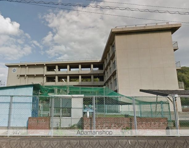 ＪＲ山陽本線 笠岡駅 バス乗車時間：2分 最寄りバス停で下車 徒歩3分 2階建 築19年の周辺写真