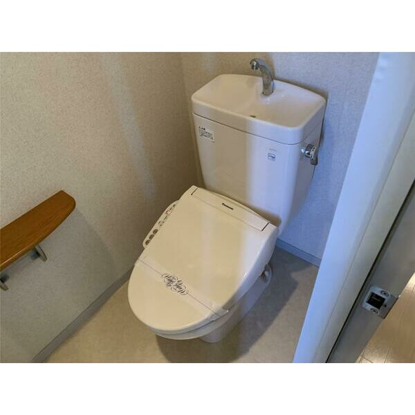 DAIKENN武庫之荘II ヴェストのトイレ写真