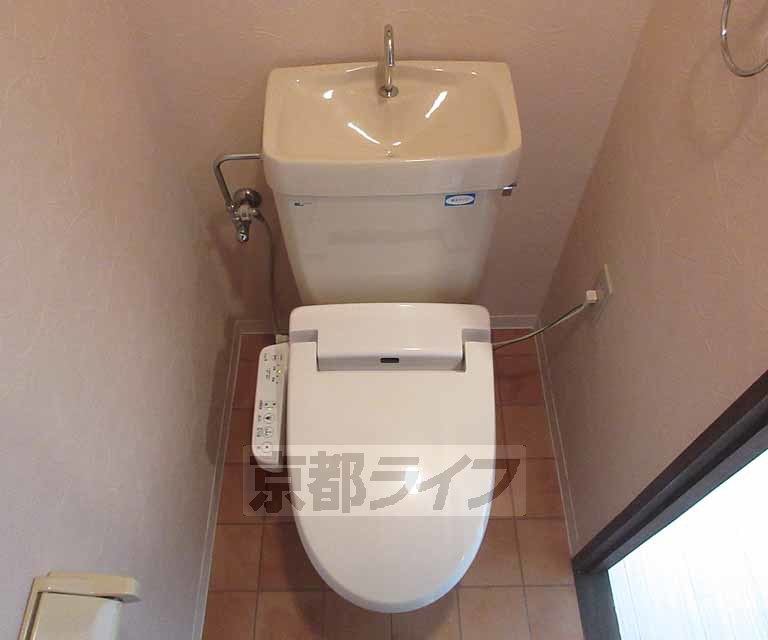 トイレ　ウォシュレット付き！