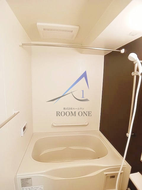 バス・シャワールーム　お風呂です。