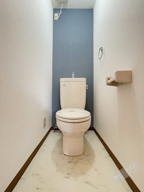 リビングタウン狭山池 D棟のトイレ写真