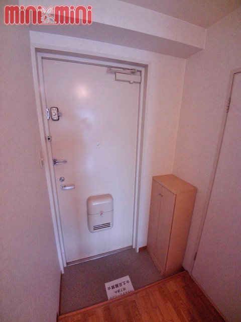 灘南ビルの玄関写真