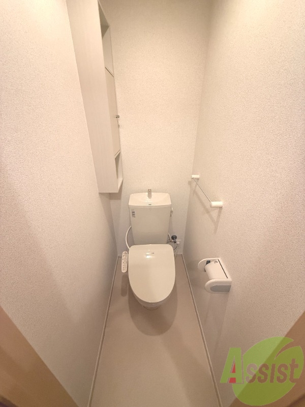 トイレ　トイレの写真です。シンプルで使いやすそうですね。