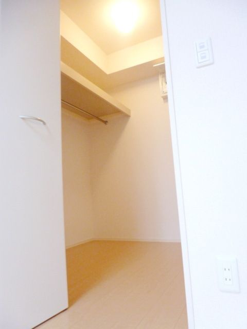 収納　※別号室参考写真です